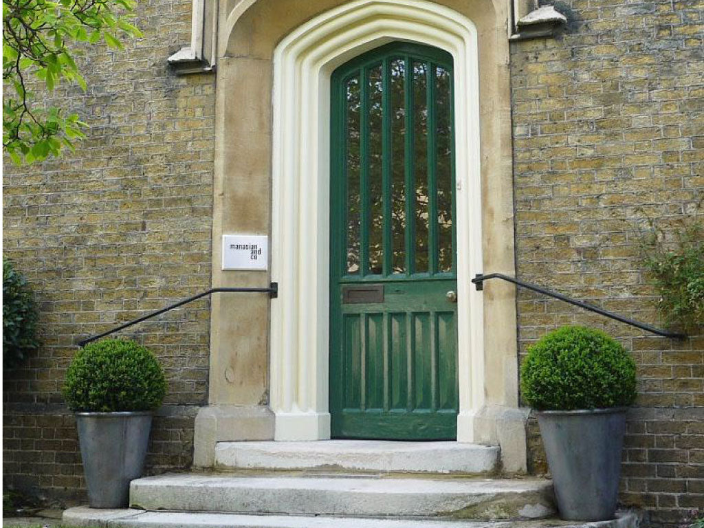 Plain Conical Lead Planters